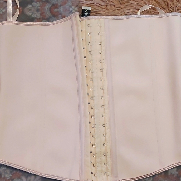 Wais trainer corset. - Picture 1 of 6